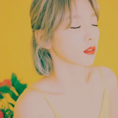 태연 - Fire 앨범 커버