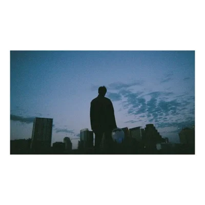 keshi - skeletons 앨범 커버