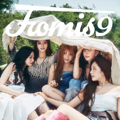 프로미스나인 - Merry Go Round 앨범 커버