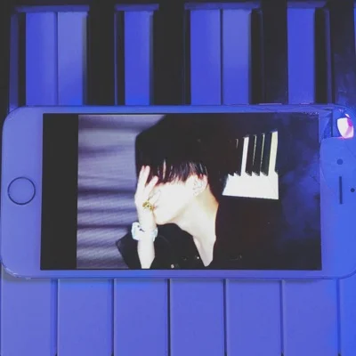 창모 - 아름다워 앨범 커버